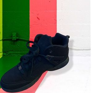 Fubu shoes never worn atleast $25 cash wanted for it.